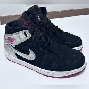 Nike Air Jordan 1  'Johnny Kilroy ' 554724-057 Men's Size 9 Black And Silver.